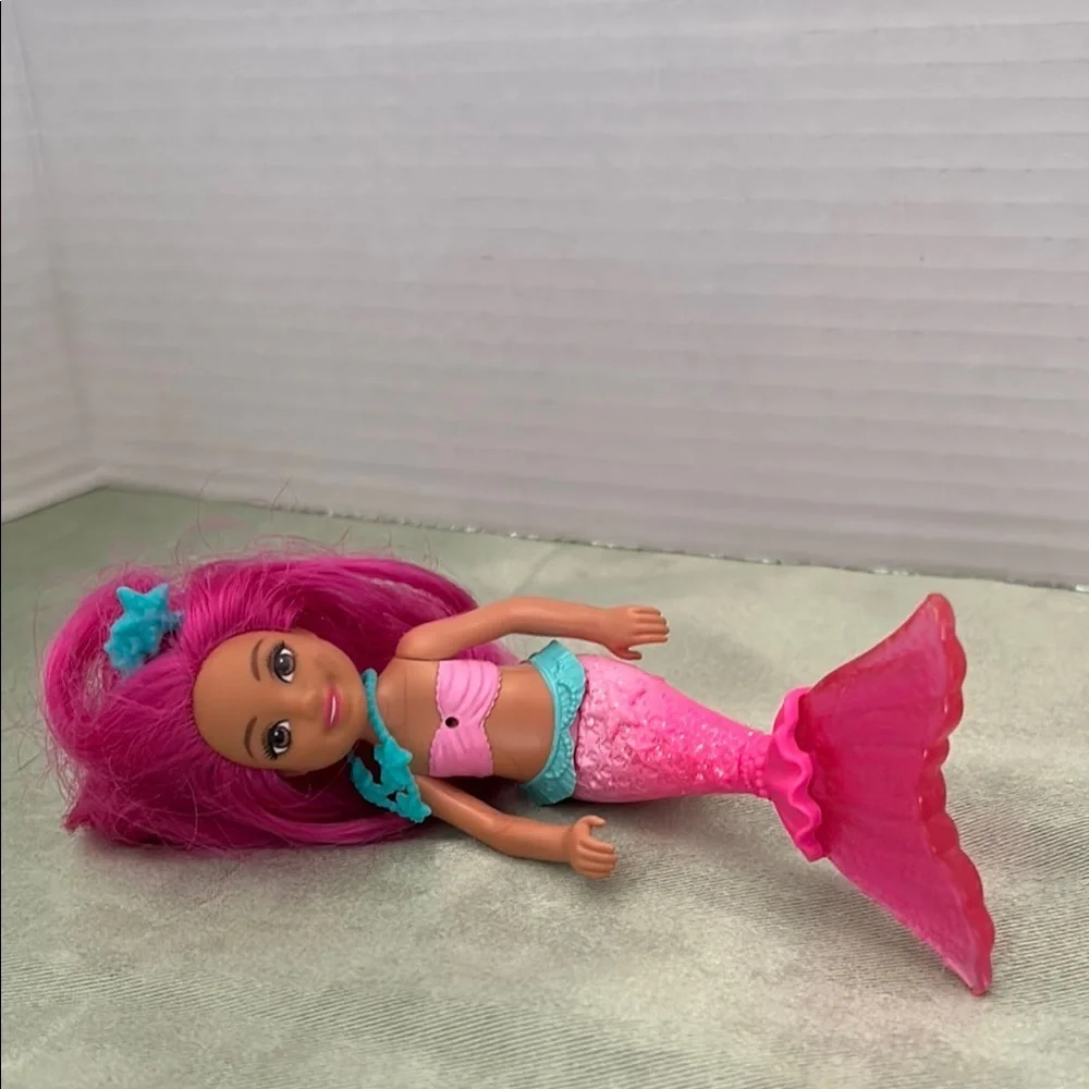 N/A charming mermaid